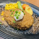 ハンバーグ オニオン - メニュー:ハンバーグ定食 ¥990(税込)