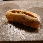 寿司 松岡 - 開口一番、物凄くとろけるような旨味に包まれる
      
      冗談無しに中トロなんかよりも❔（笑）
      一番印象に残る味わい❕
      
      これはイワシなのに、凄い味わいだよねえ❕