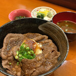 ステーキ丼定食