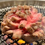 焼肉 わがんせ - タンはもはや芸術のよう