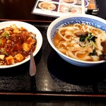 祥龍刀削麺荘 - 刀削麺とマーボー丼セット（税込880円)