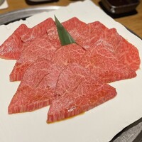 蕃 YORONIKU - 焼き物 希少部位：シャトーブリアン／シルクロース