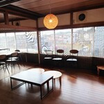 コモチヅキ - 2階テーブル席