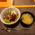 和牛 なか指 - 有田牛ローストビーフ丼､味噌汁