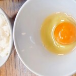 ユナイテッド ヌードル アメノオト - 生卵に半ライス