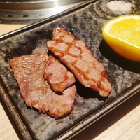 個室焼肉 さんびょうし 別邸 - 