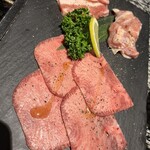 焼肉 宮中 - 