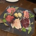 Meat＆Wine 肉酒場サルーテ - 