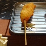 串カツの店 かつーん - かつーんセット（1,000円）の⑥キス（単品150円）