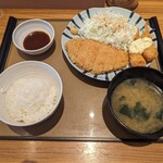 Yayoi Ken - ロースとんかつとエビフライの定食