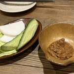 宮崎県日南市　塚田農場 - 何気に美味しいお通し　味噌をつけて