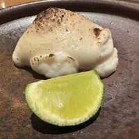 ふぐ倶楽部miyawaki 別邸 - これお餅じゃなくってよ、ひろみ！大興奮の白子焼き。うま〜。