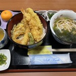 お食事処 十八番屋 - 曜日替わり(火曜日)天丼定食