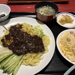 Manshuu Kou - 北京ジャンジャン麺＋半チャーハンセット