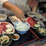 肉と鍋 さとり - 