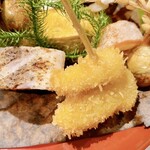海山里 御料理みなみ - 天然青海苔の卵焼き、真珠貝の串揚げ、干し柿のバター、くわいの素揚げ、鰆の押し寿司