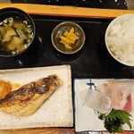 茅ヶ崎 海ぶね - 刺身と焼き魚定食　