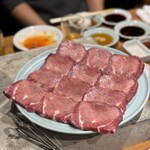 炭火焼肉ホルモンさわいし - 