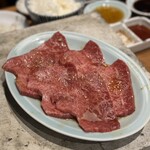 炭火焼肉ホルモンさわいし - 