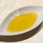 RESTAURANT L’ESPRIT DE CHEVALIER - オイル