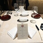 RESTAURANT L’ESPRIT DE CHEVALIER - 店内