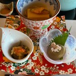 227584418 - 蟹味噌を含む3種の前菜