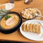 横浜家系ラーメン 一蓮家 布施店 - 