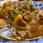 ヌードル＆スパイスカレー 今日の1番 - ポークカレー(何故かお肉がいっぱい)ありがとうございます！