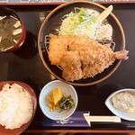 Sazanami - 開き海老フライ定食　3105円
