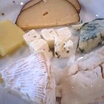 ブッフェレストラン 水辺 - チーズの盛り合わせ