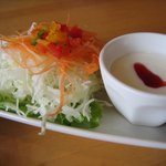 ティーポット - カレーセットの「サラダ＆ヨーグルト」