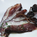 18周年記念　千葉の食材おつまみプレート　850円
          横芝市産鴨胸肉の自家製生ハム