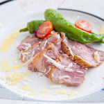 Shienanooka - 鴨胸肉のくん製とルッコラのサラダ