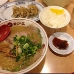 餃子定食(こってり)