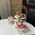 リゾートレストラン カスケード銀座店 - いちごのアフタヌーンティー