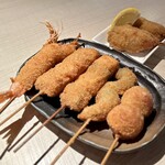 Kushiage Obachan Kappou Okaeri - 串盛と牡蠣串