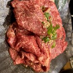 炭火焼ホルモン ぐう - 