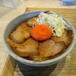 宍道湖しじみ中華蕎麦 琥珀 東京本店 - 吊るし焼きバラ丼