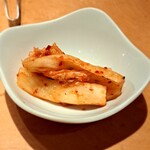 焼肉彩苑 モランボン - セットキムチ：シッカリと漬かって辛みも程よい