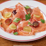 Prosciutto and fruit plate