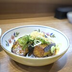 食処 やま利 - ◆なす味噌・・お味噌を加えて炒めると言うより、味噌だれで少し煮込んだような感じかしら。 でもお味はいいですよ。