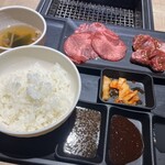 肉箱 - 