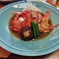 浅草 魚料理 遠州屋 - 金目の兜煮。