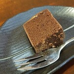 キッチン ブルー グローブ - 反対側から、チョコレートでコーティング