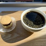 TINY PONTA COFFEE - レーズンバターサンド、バッチブリュー