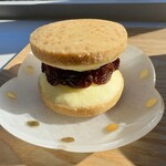 TINY PONTA COFFEE - レーズンバターサンド