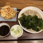 十割蕎麦 嵯峨谷 - おおもりそばとかき揚げで700円