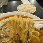 Gyouzayasinbasikikuyosi - もっちり中太麺