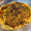 Okonomiyaki Nacca - 肉玉そば(税込850円)
                ・茹で生中太麺(磯野製麺所)
                ・オタフクソース【専門店用】(控えめな甘口)
                ・焼き方:押さえない
                ・焼き上がりの形:綺麗な焼き上がり
                ・鉄板又は皿で食べるのがスタンダード 