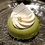 カズノリ イケダ アンディヴィデュエル - 抹茶ムースとマロンが秀逸！中からゴロリと栗が出てきます♪